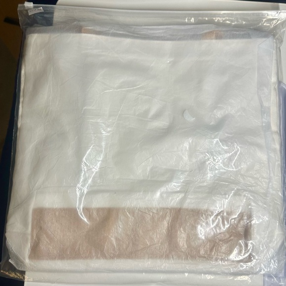 Louis Vuitton Limited Edition Fondation Tote Bag in Cream and Tan - Picture 13 of 16